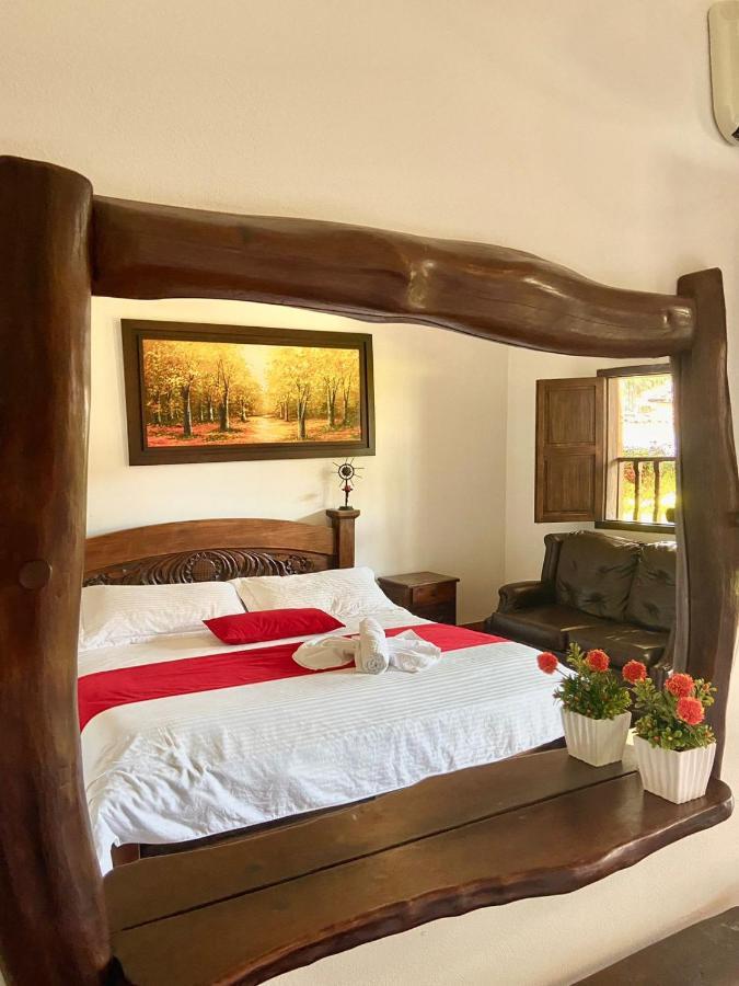 Hotel Hacienda Santa Barbara San Gil